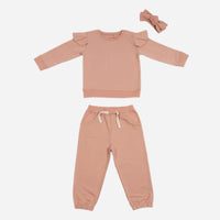 Jogging suit with ruffle detail on the shoulders (between seasons)